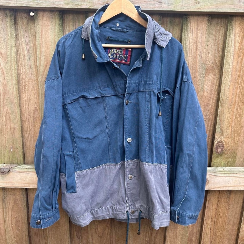 VTG 90s Dual Control blue denim jacket with adjustable waist and pockets Sz Lg